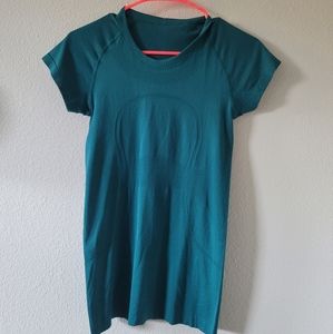 Lululemon Emerald Green Workout Shirt